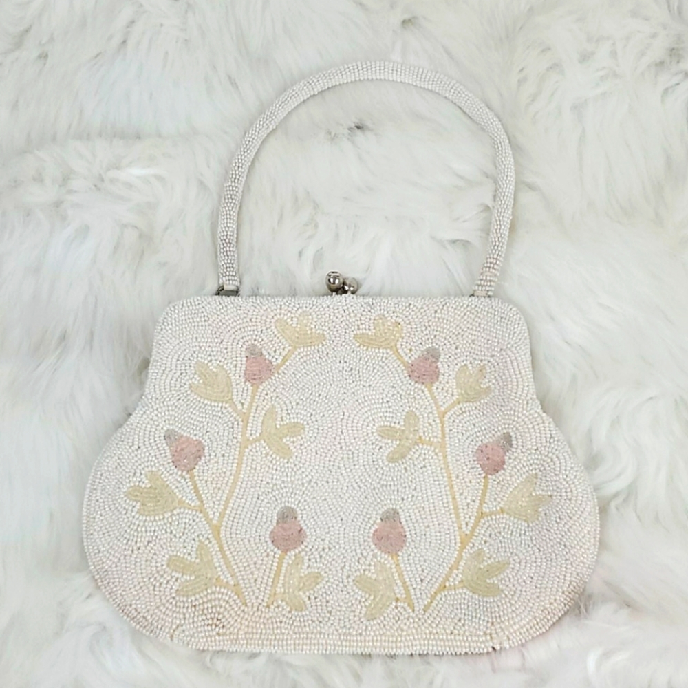 Vintage Debbie beaded small white floral evening purse bag